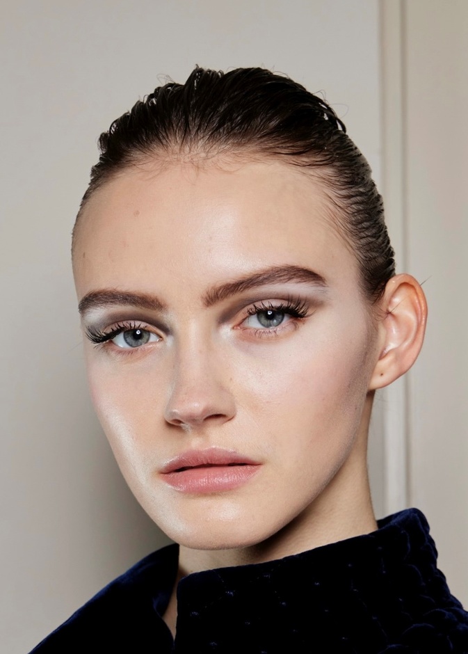 في فصل الصيف..كيف تتخلصين من مسامات البشرة المفتوحة تجميلياً