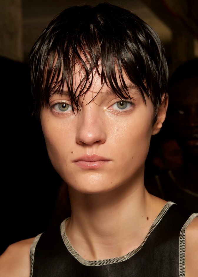 Saint Sernin مستحضرات مجربة لحماية جمالك قبل التمرين - الصورة من عروض