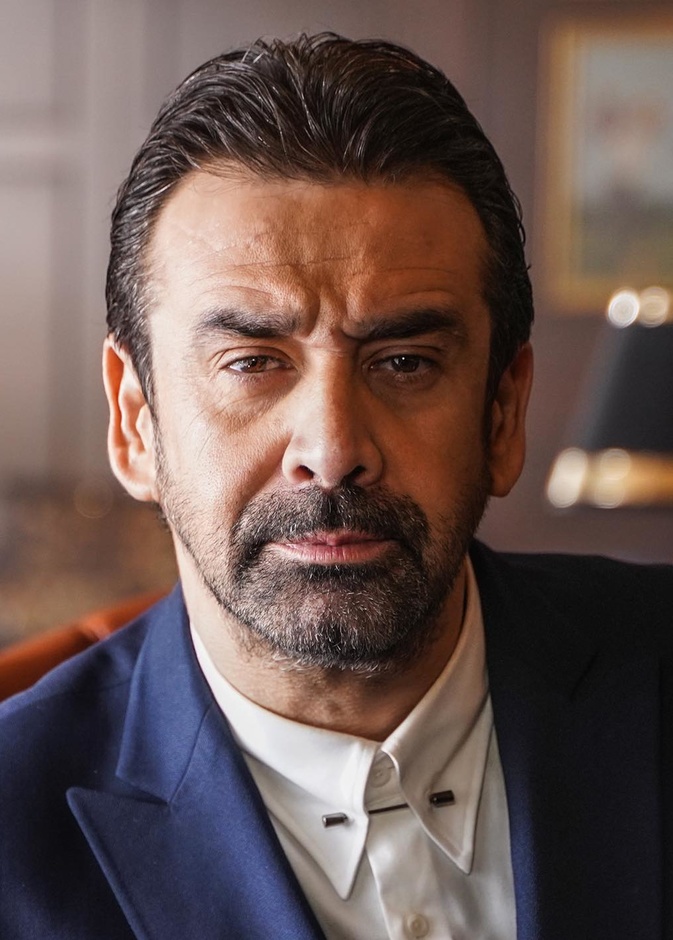 كريم عبد العزيز