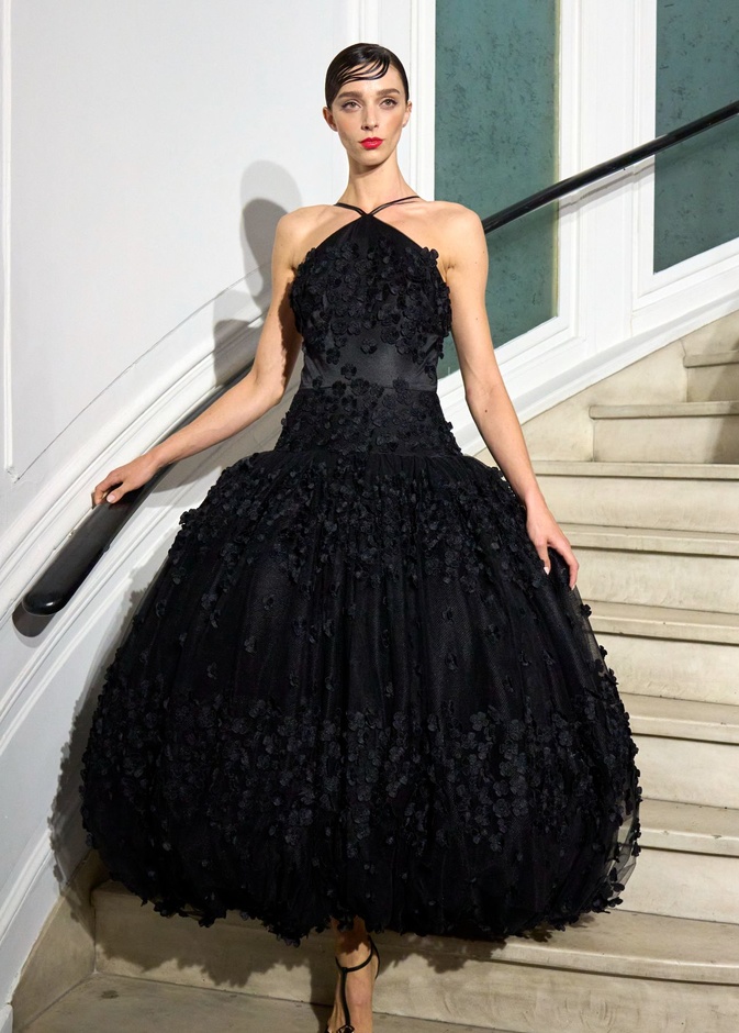 فساتين منفوشة تمنحك إطلالة غير تقليدية هذا الصيف