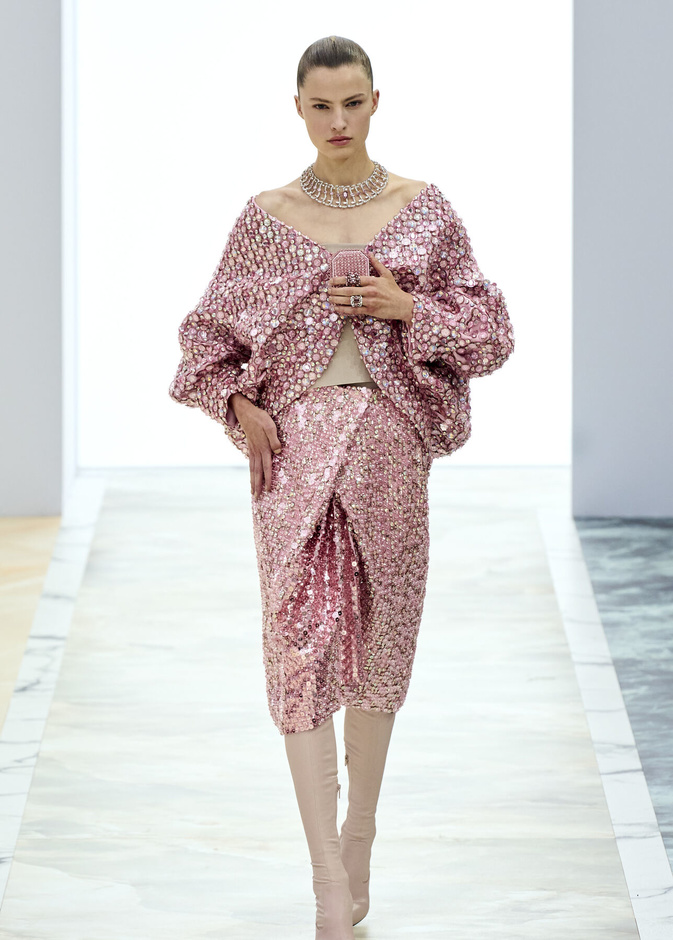 مجموعة Fendi للهوت كوتور خريف وشتاء 2023-2024