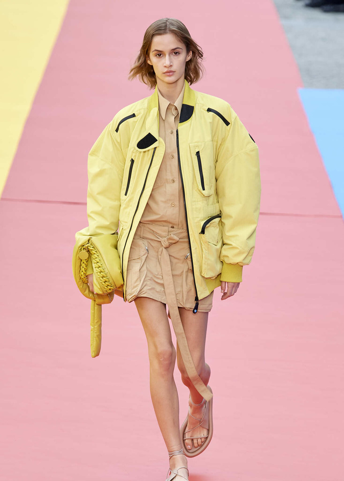 الجاكيتات الرياضية أبرز الصيحات المريحة واليومية