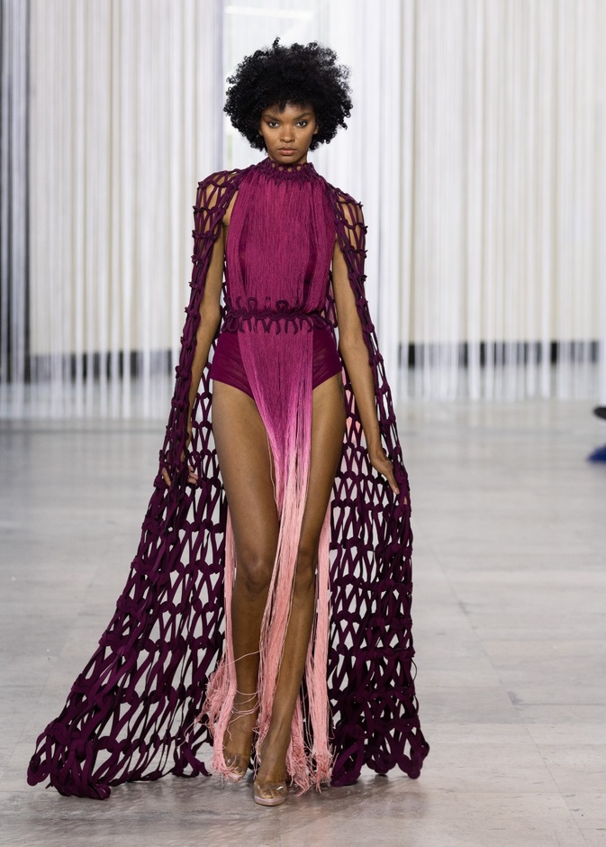 مجموعة طوني ورد للأزياء الراقية 