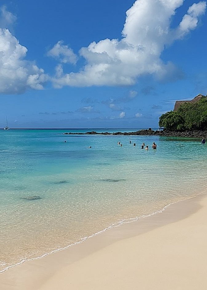 أجواء استجمام ساحرة في قرية جراند باي موريشيوس بواسطة  ZoschH