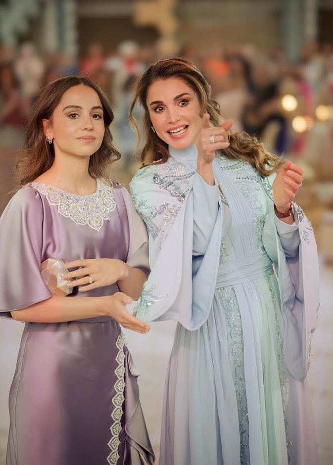 ما هي العلامات المفضلة لسيدات العائلة المالكة الأردنية؟