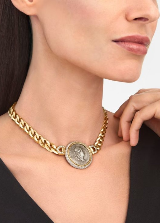 كيف اخترقت العملات النقدية عالم المجوهرات؟