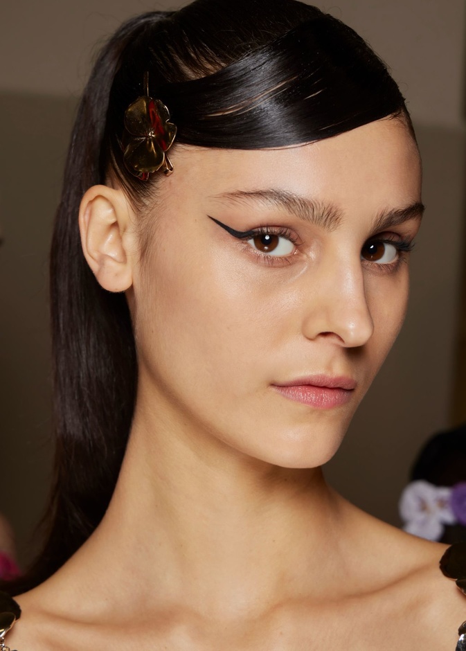 6 خرافات حول تأثير أشعة الشمس على البشرة ومظهرها الصحي