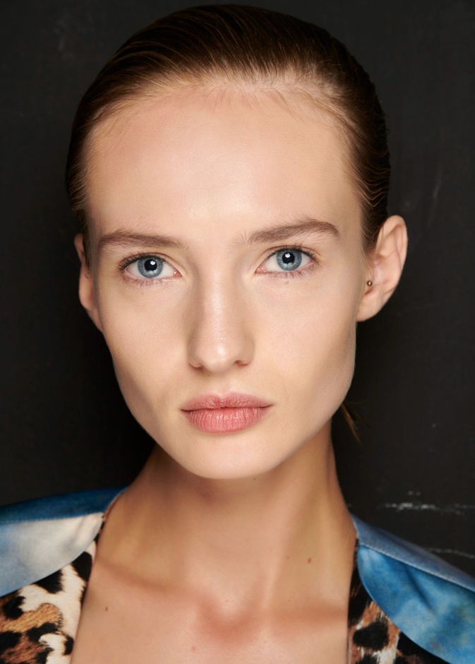 ترغبين في تنحيف وجهك؟ إليكِ أفضل الأساليب الطبيعية