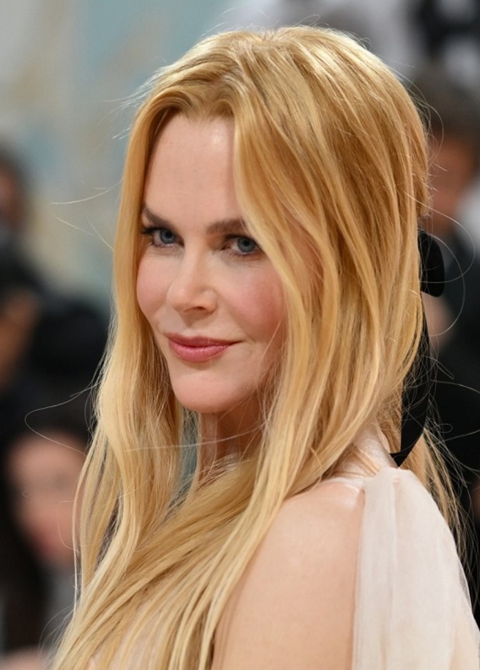 لماذا بات الريتينول المكوّن الجمالي المفضّل لدى النجمات؟ إليك الأسباب