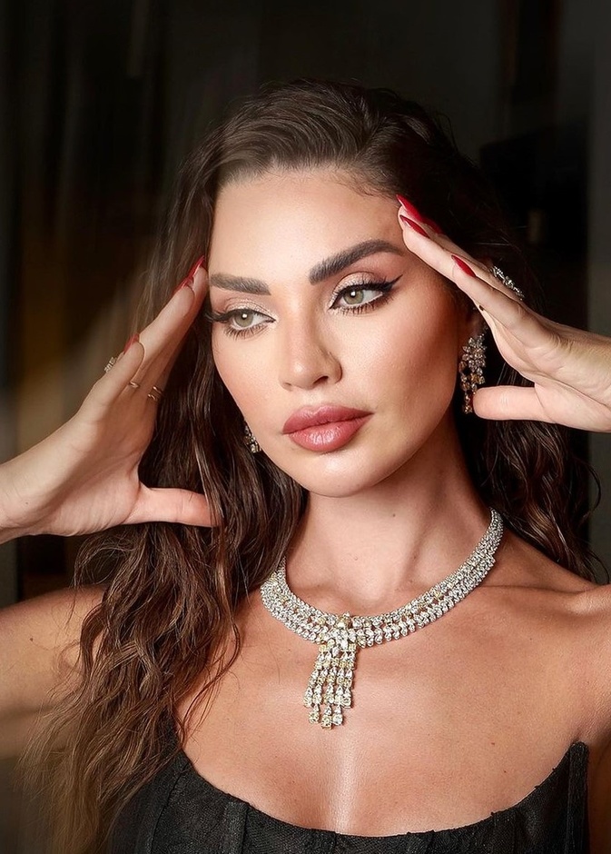 داليدا خليل تلهمك بتقنية المكياج المفضّلة لها لتكبير العين ..بالصور