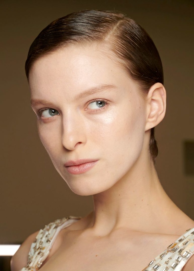 هل الكريم الليلي ضروري في روتين العناية بالبشرة؟