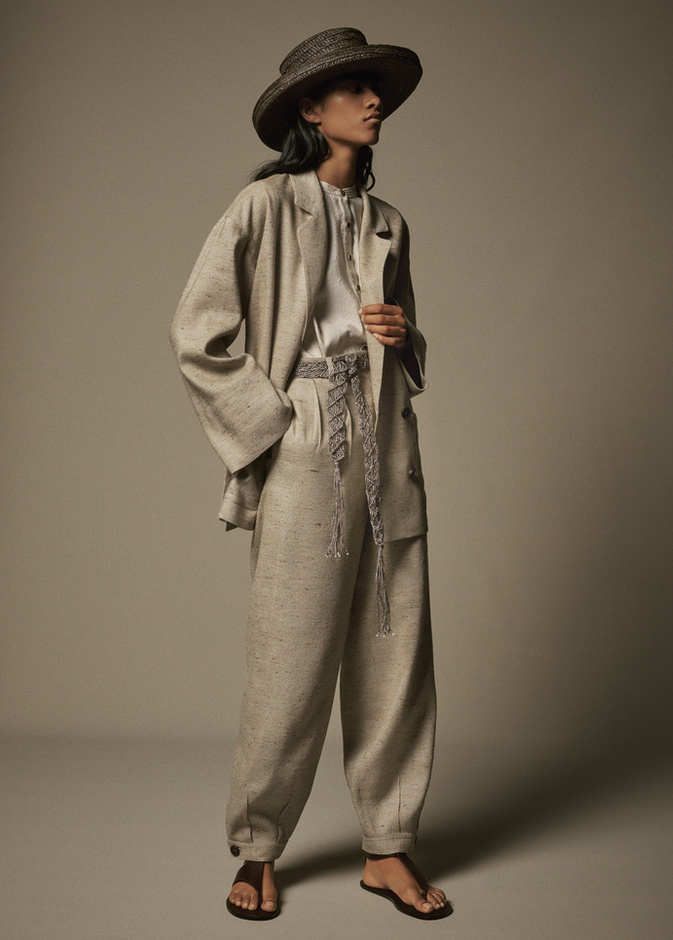 إطلالة من the row لربيع وصيف 2015