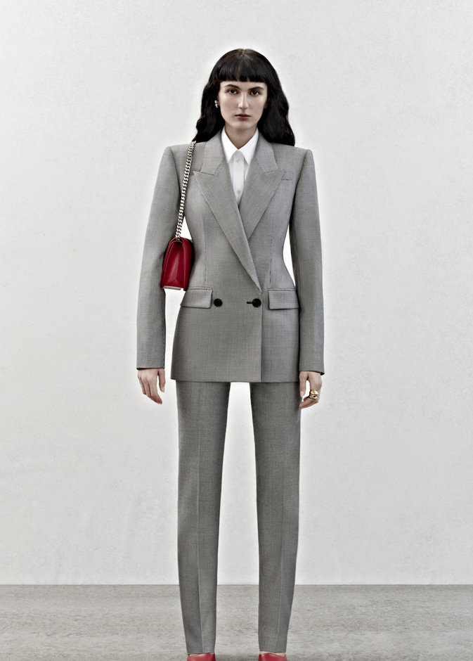 هكذا ستبدو إطلالات الدوام في خريف 2023