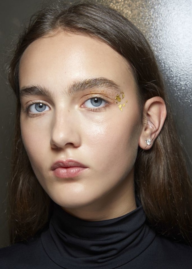 نكشف لكِ خرافات شائعة عن تنقية البشرة... لا تغفليها