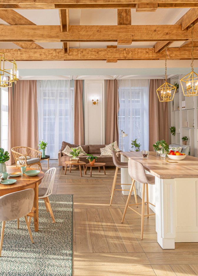 7 حيلماهرة يستخدمها المصممون الداخليونلربط طاولات الطعام بغرف معيشة