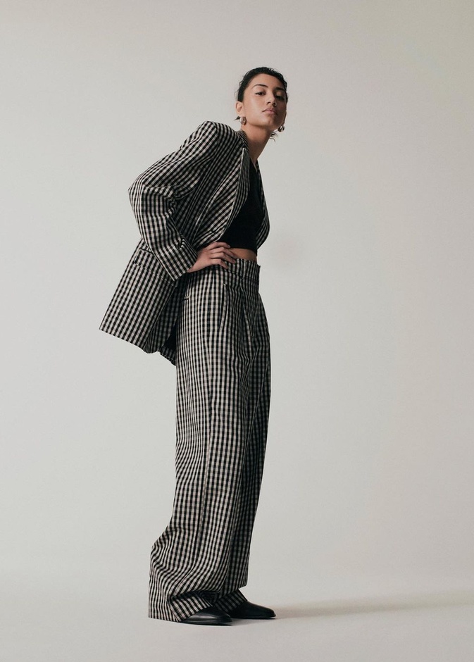 5 علامات مستدامة تقدّم لك أجمل تصاميم البدلات