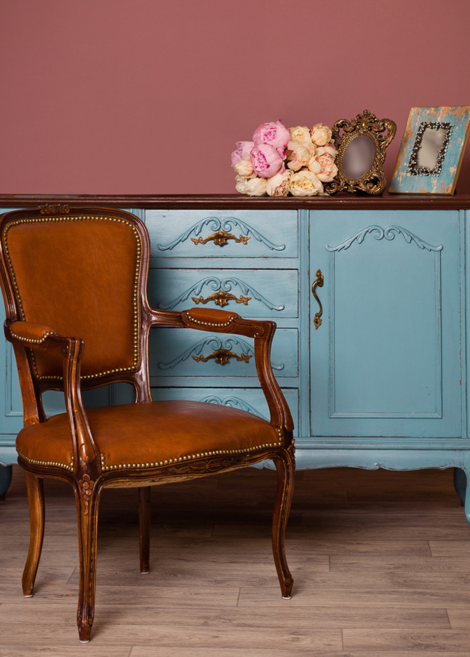 لمحبي التاريخ والتراث وسحر الماضي..  5 معايير لاختيار الأثاث العتيق للمنزل