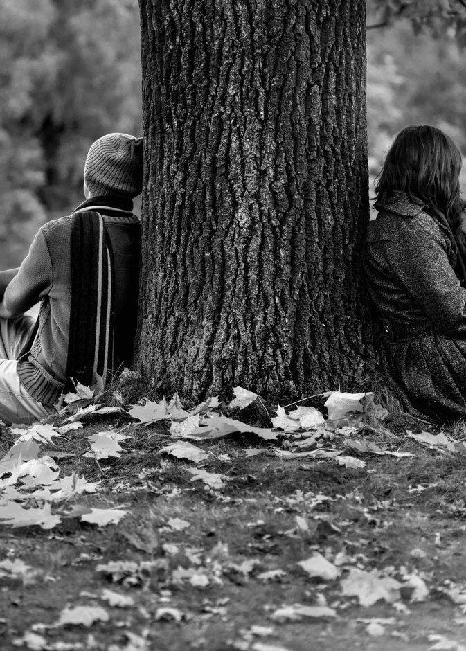 تبتعد المرأة عن الرجل الذي تحبه بعد نفاذ كل محاولات الاصلاح بينهما