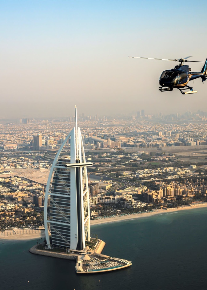 أفضل رحلات الطائرات المروحية السياحية في دبي