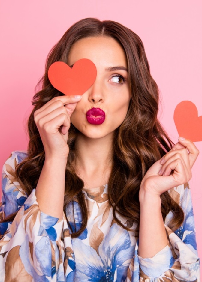 صحة قلبكِ بين يديكِ... اعتني به ولا تهملي الأعراض