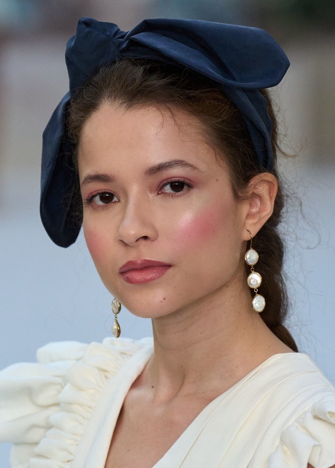 البلاشر القوي عنوان جمالك في صيف 2024