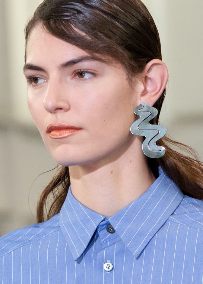 ترهل الجفون لن تكون مشكلة بعد الآن..نرشح لك هذه الحلول غير الجراحية