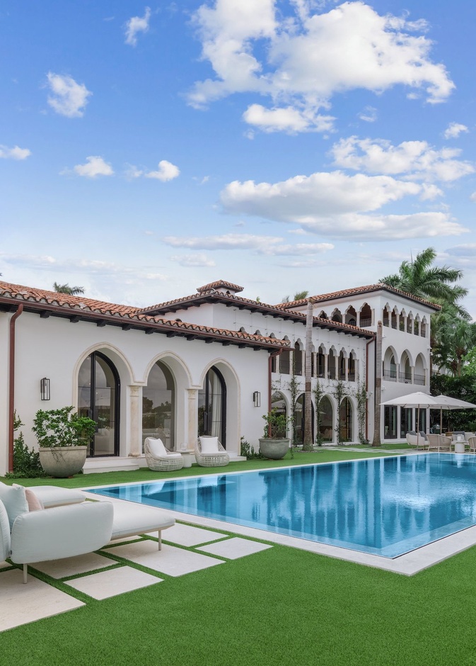 منزل شير السابق في ميامي بيتش يعرض للبيع بسعر 42.5 مليون دولار