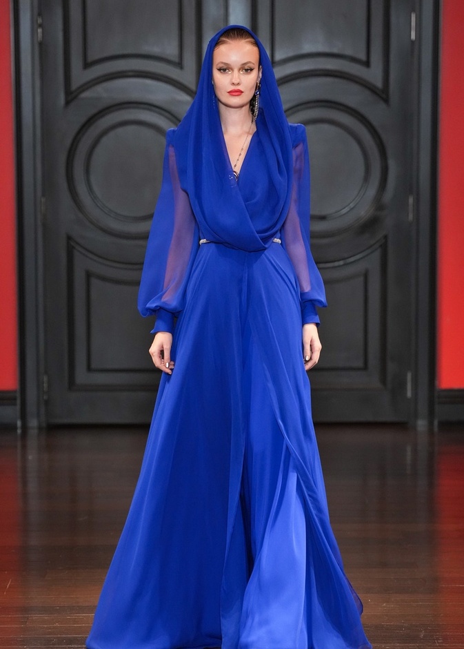 مجموعة Naeem Khan لربيع وصيف 2024 في نيويورك