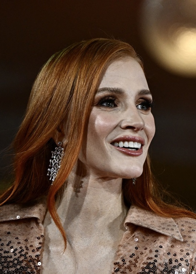 صيحات جمالية لافتة توّجت مهرجان فينيسيا السينمائي بعد اختتام فعالياته..إليك أفكار ملهمة