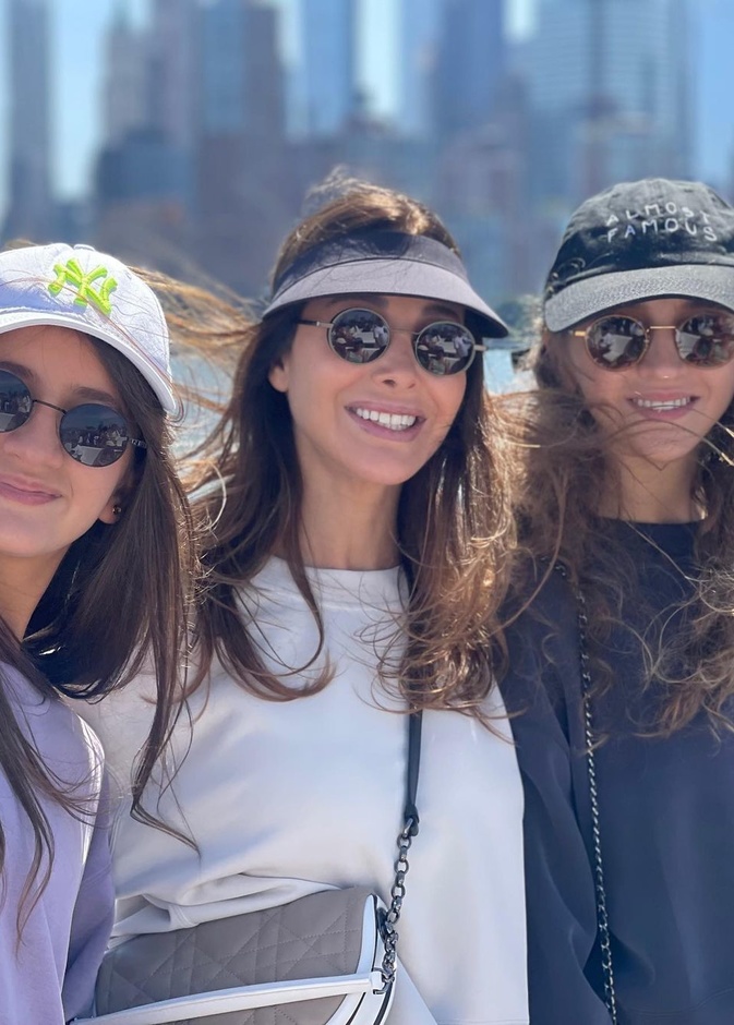 نانسي عجرم وابتيها في نيويورك