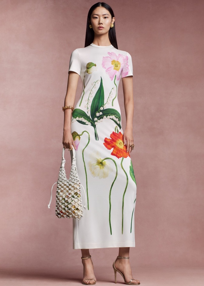 مجموعة Oscar de la Renta لربيع وصيف 2024