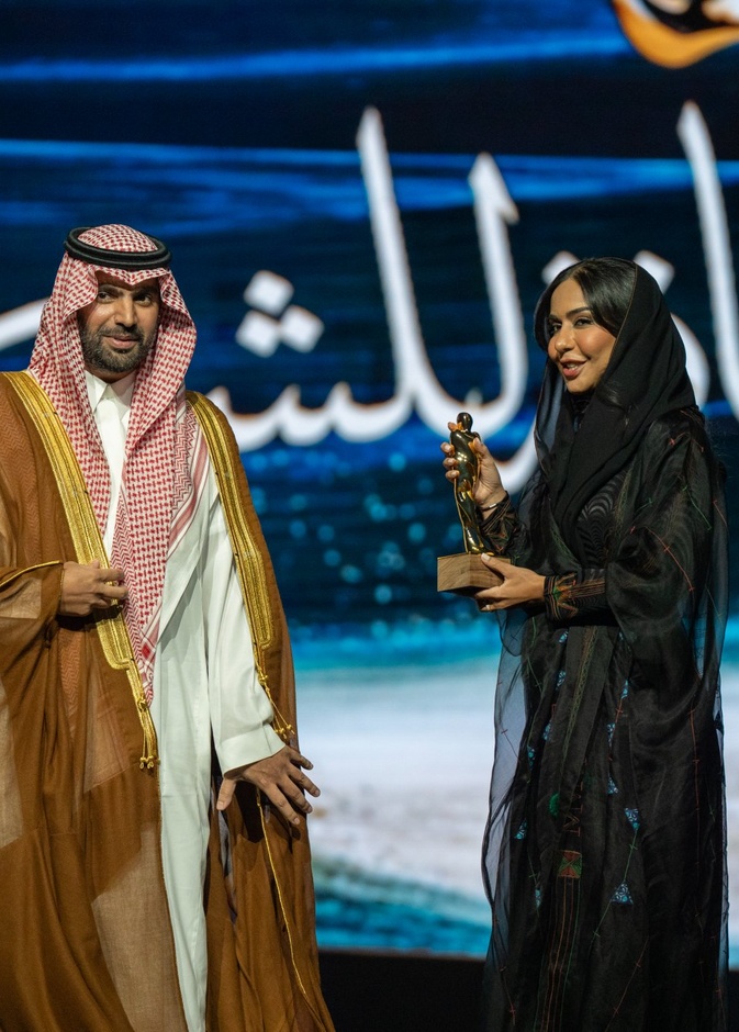 خاص هي: بعد فوزها بجائزة الشباب لبنى الخميس تقول "الجمهور الذي أحب لبنى احتفى برؤية الصوت الذي رافقهم"