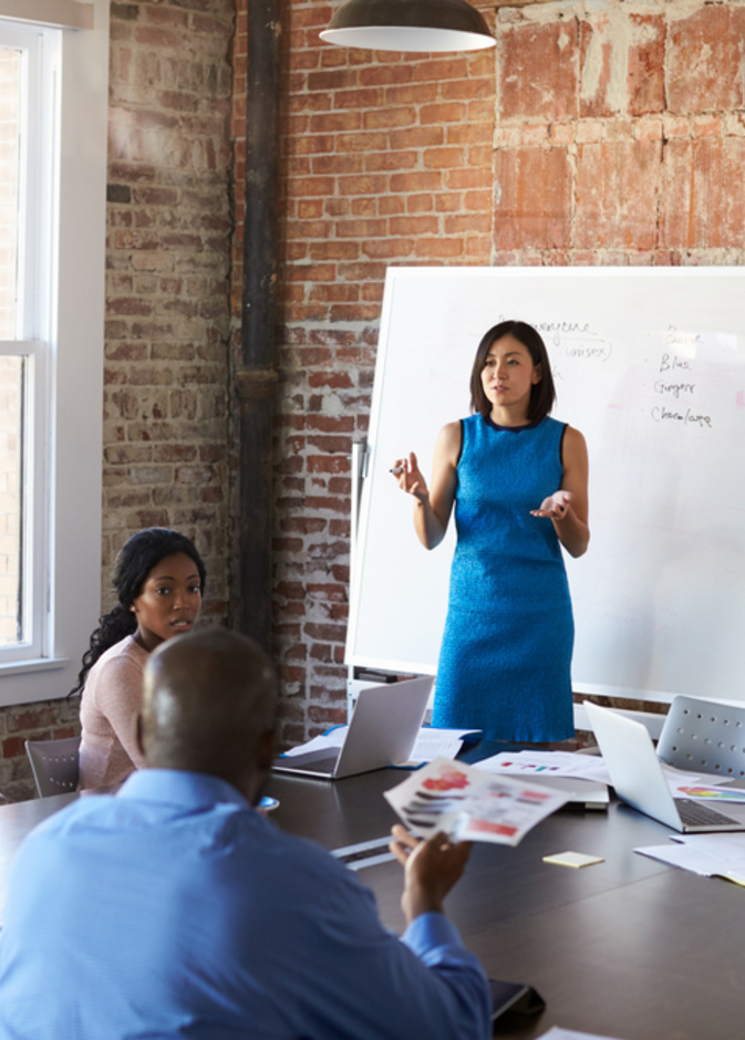 الاسئلة الدورية تساعدك للحصول على معلومات أفضل وأكثر قيمة من الموظفين