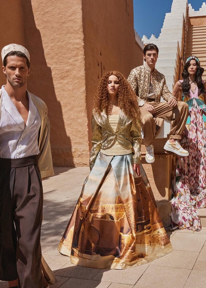 تصاميم مستلهمة من الدرعية.. نظرة على تصاميم علامةRAMZEN  في عرضه الأخير