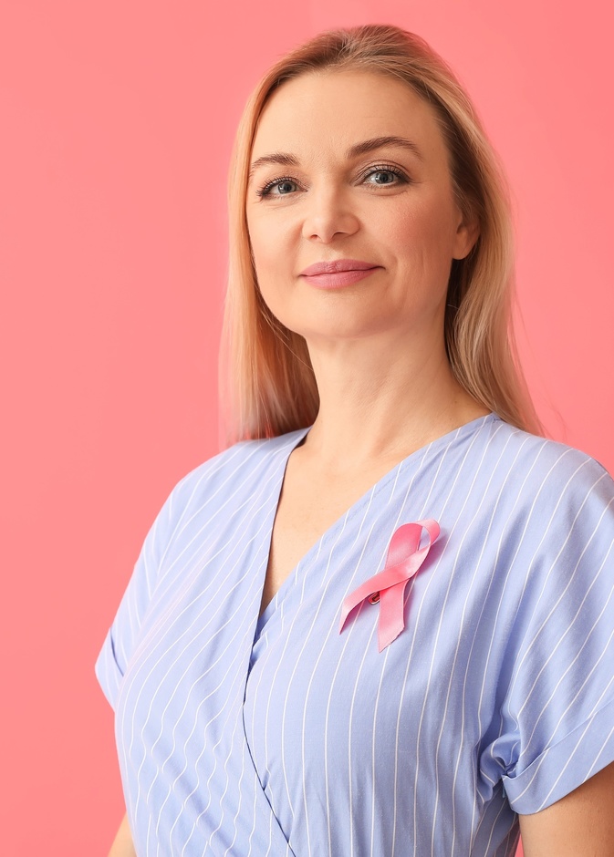 توجد أعراض غير شهيرة تنذر بإصابتك بسرطان الثدي مثل ظهور كدمات خفيفة