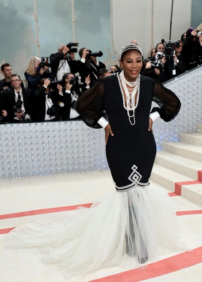 سيرينا ويليامز تحصل على جائزة أيقونة الموضة في حفل توزيع جوائز CFDA للأزياء 