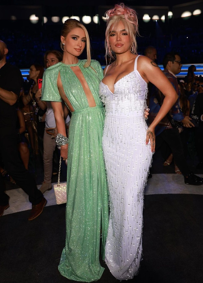 عاشقات الموضة والفن يجتمعن في حفل Billboard Latin Music Awards وإطلالاتهن جذابة لا يمكن تجاهلها