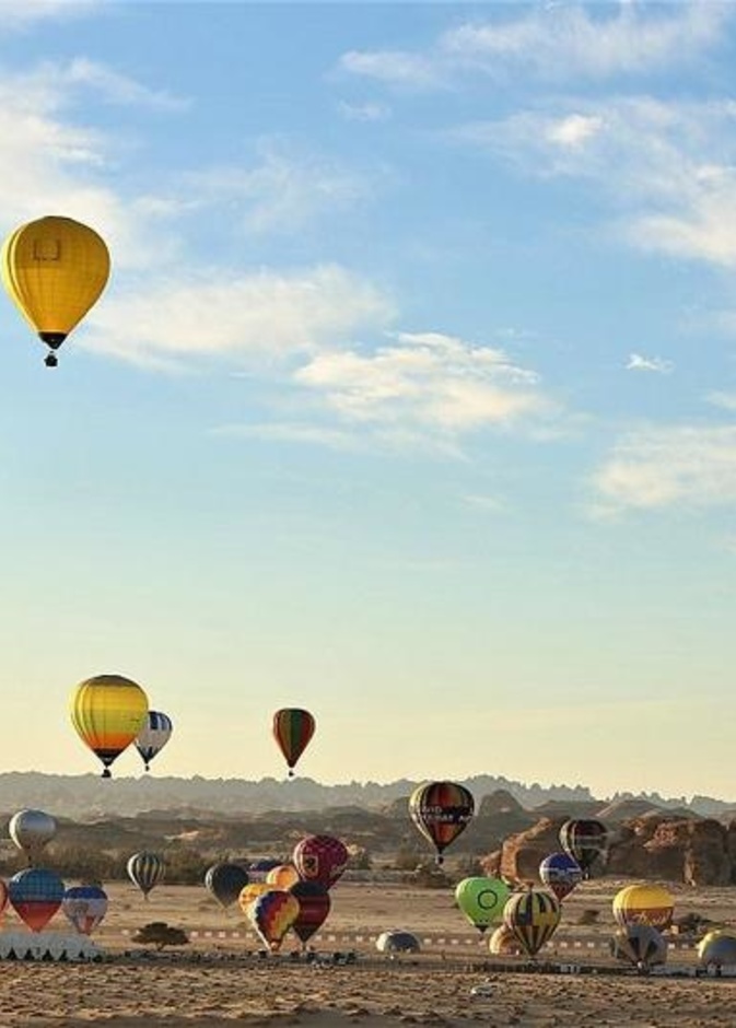 5 مغامرات استثنائية تنتظرك في مهرجان سماء العلا.. تعرفي عليها