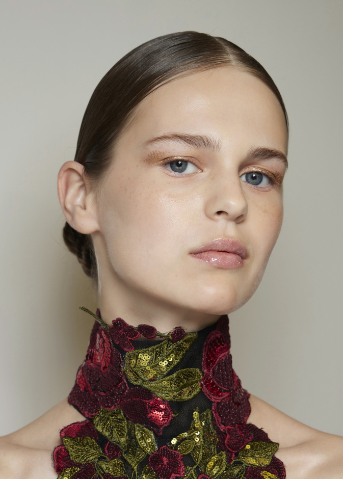 مواد الجمال المتعلقة بأسبوع الرياض للموضة