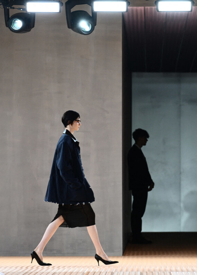 أول علامة أزياء تتجه نحو القمر ... الرفاهية أساسية حتى في الفضاء