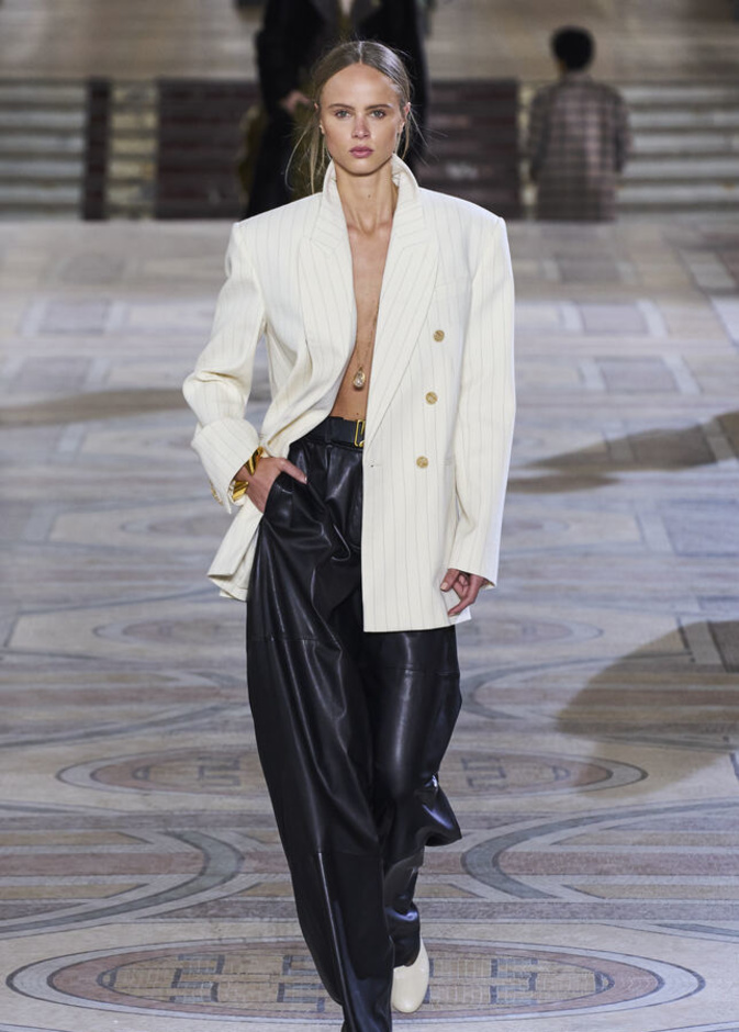 إطلالة من Zimmermann