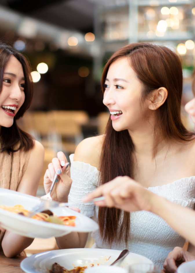 أكلات عالمية تستحق تجربتها خلال عطلة نهاية الأسبوع الحالية