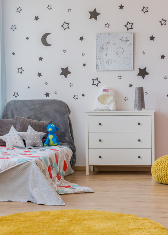 لإنشاء مساحة عملية ومريحة.. 5 عناصر ضرورية لغرفة نوم طفلك