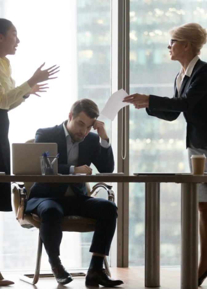 استراتيجيات ناجحة لحل النزاعات في بيئة العمل