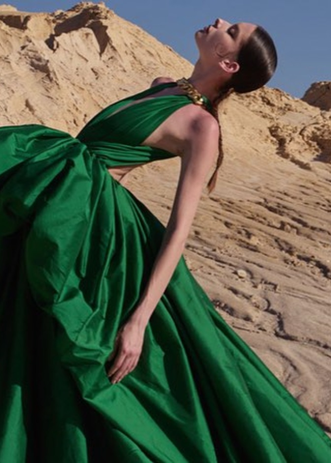 الرياض تحتضن معرض Ethereal Echoes بتعاون الفنانة العالمية "مارينا فيودوروفا" والمصمم السعودي "يوسف أكبر"