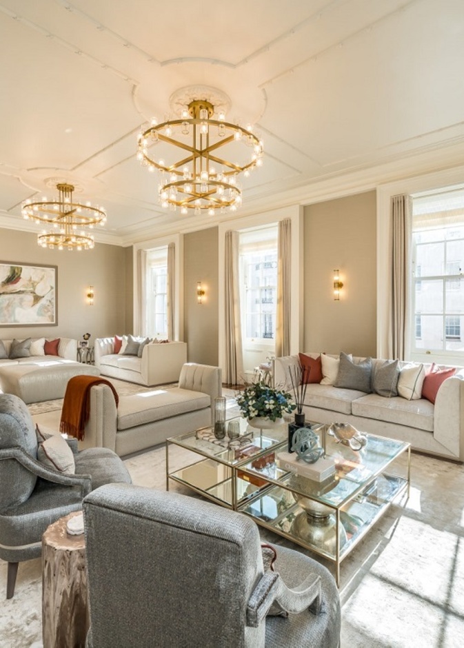 العيش مثل العائلات المالكة.. 5 منازل ملكية معروضة للبيع