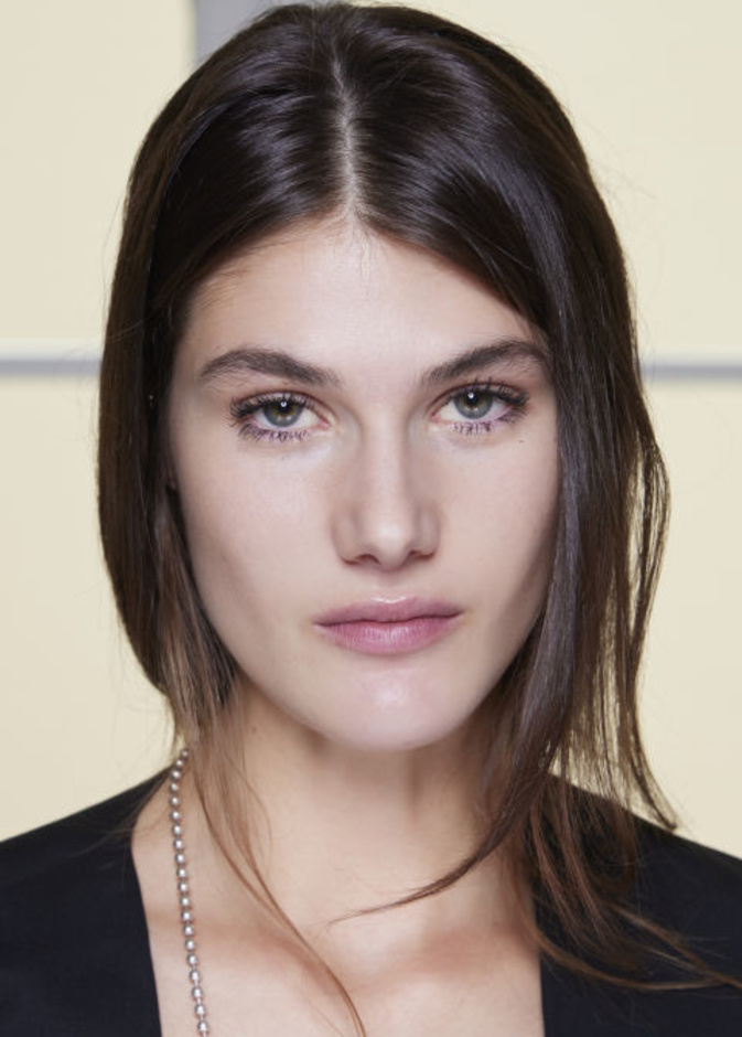 رؤية جمالية حول كيفية حماية حجم الشفاه من علامات الشيخوخة بطرق فعّالة وطبيعية