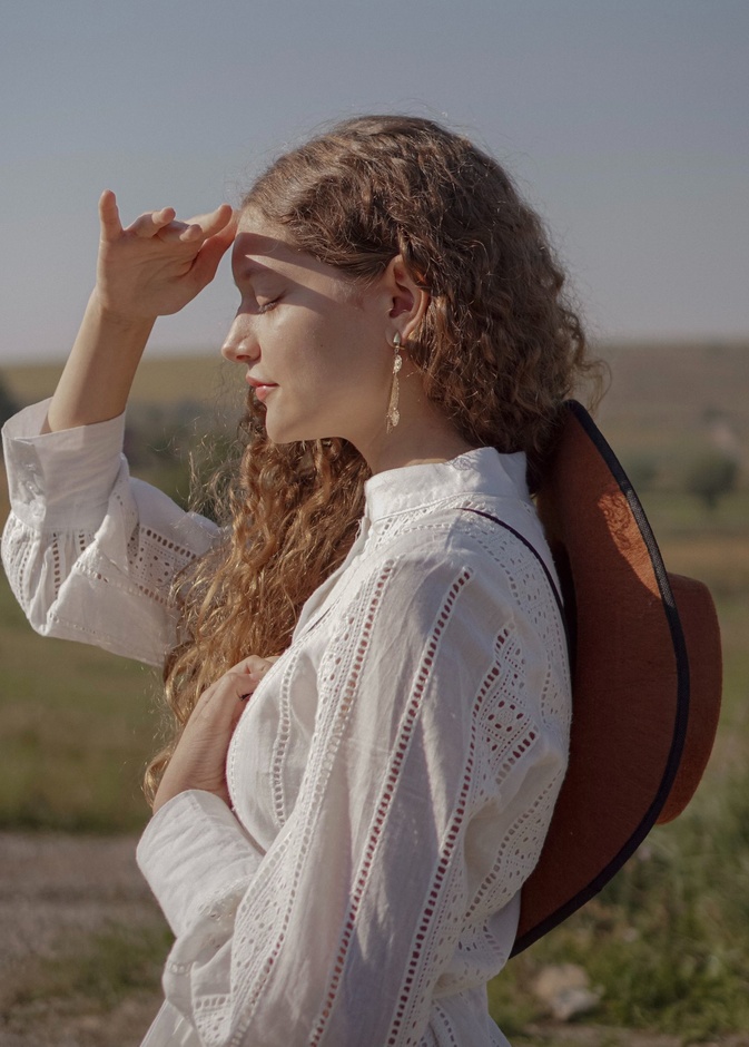 كيفية علاج البشرة تجميلياً بعد تعرضها لأضرار أشعة الشمس