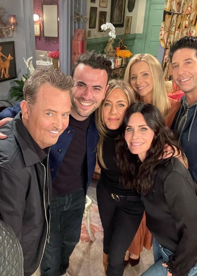 نجوم مسلسل "Friends"