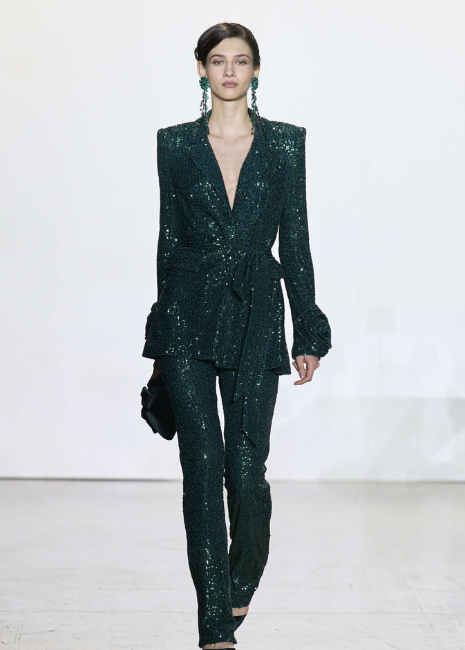 بدلات خضراء تمنحك الشياكة المطلقة في عيد الإتحاد